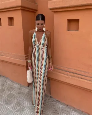 Andie - Stylish V-Neck Dress