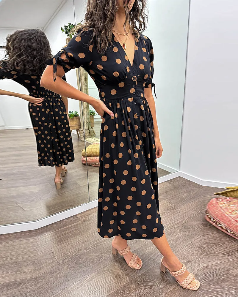 Annalie - Chic Elegance Dress