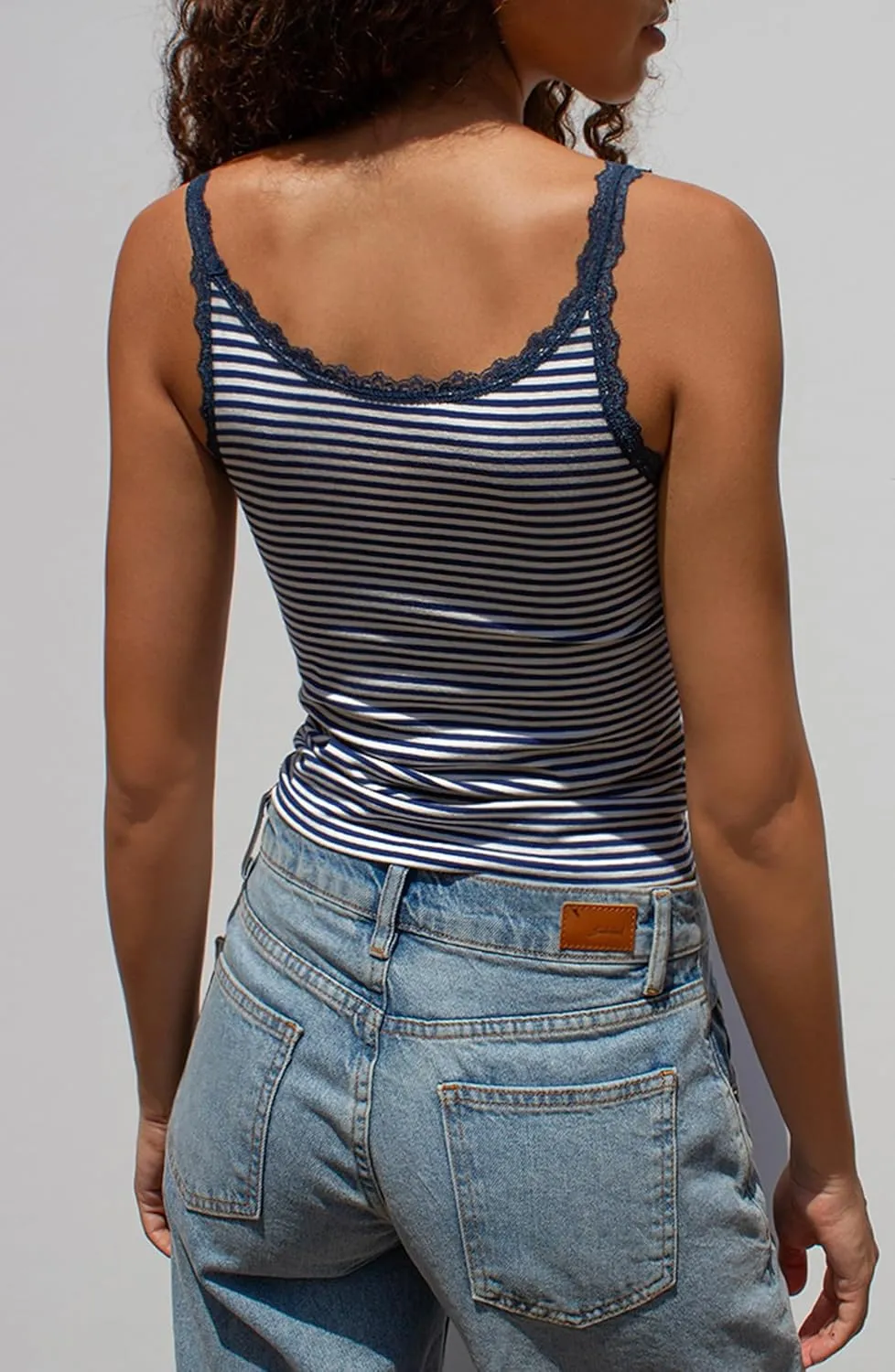 BAIGRAM Women Y2K Going Out Striped Camisole Tops Lace Patchwork Scoop Neck Spaghetti Strap Crop Tank Tops Cute Coquette