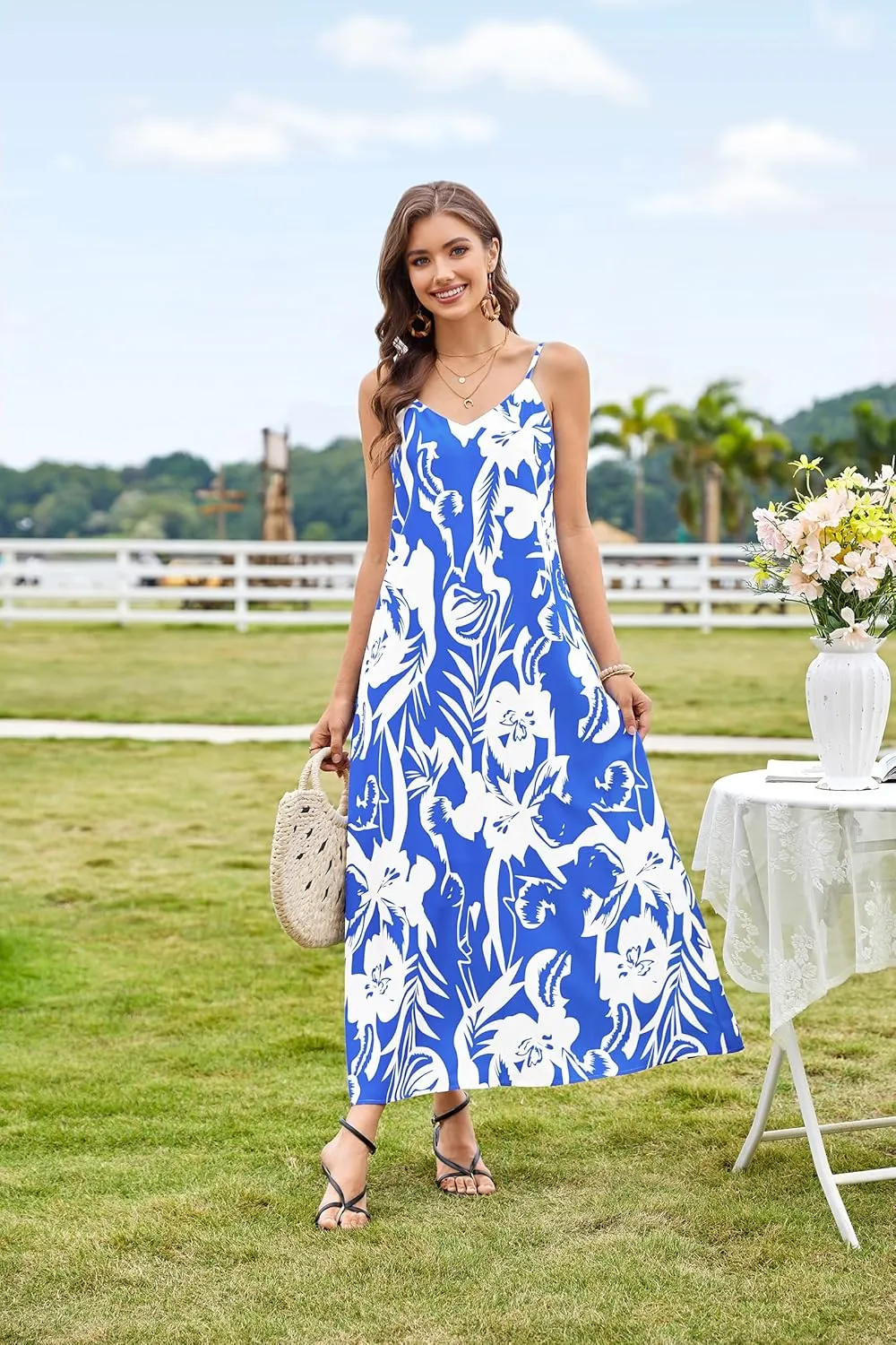 CCTOO Womens Boho Summer Dresses: Summer Casual Floral Sleeveless Spaghetti Strap V Neck Long Beach Maxi Dress with Pockets