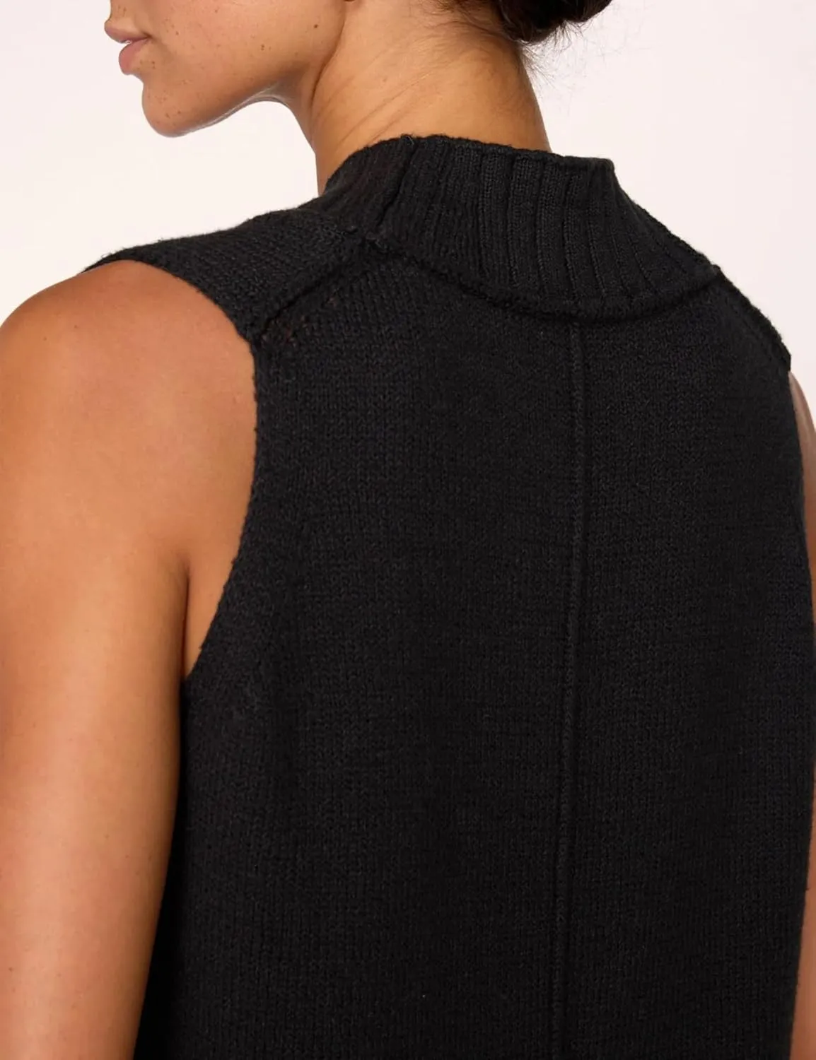 Daacee Women's V Neck Sweater Vest Casual Summer Loose Side Slit Sleeveless Pullover Knit Tank Tops
