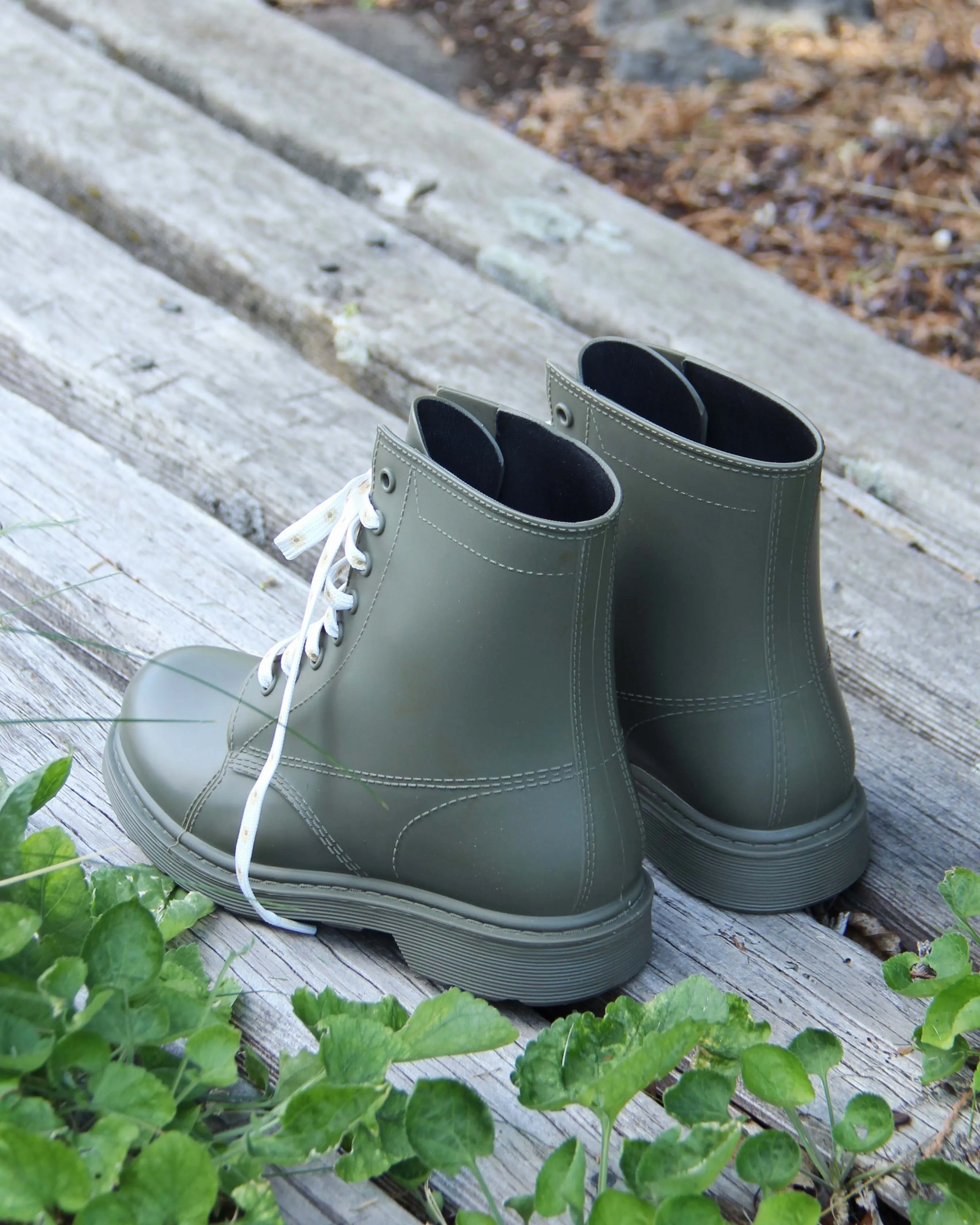 Daisy Chain Boots