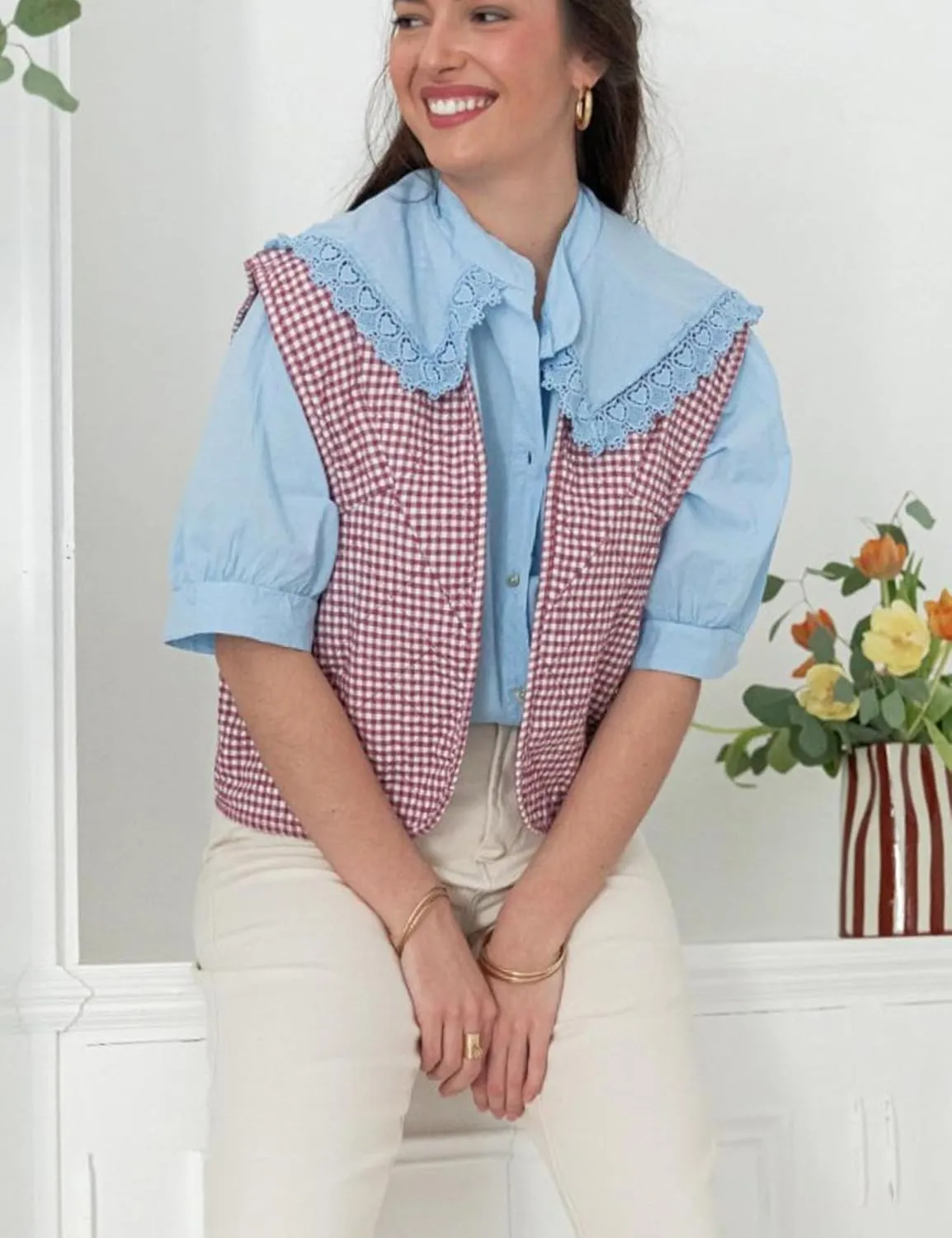 VAOYIU Womens Cropped Puffer Vest Lightweight Sleeveless Plaid Printed Cotton Quilted Vest Outwear