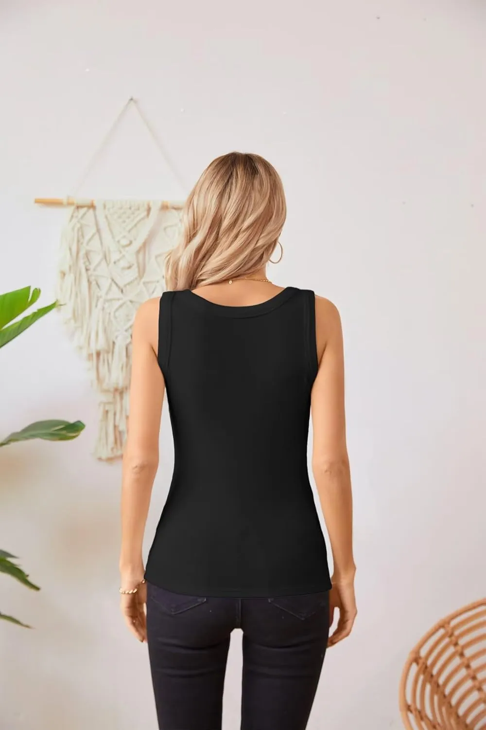 VICHYIE Womens Summer Tank Tops Crewneck Sleeveless Shirts Ribbed Tanks Slim Fitted Casual Basic Tee Shirt