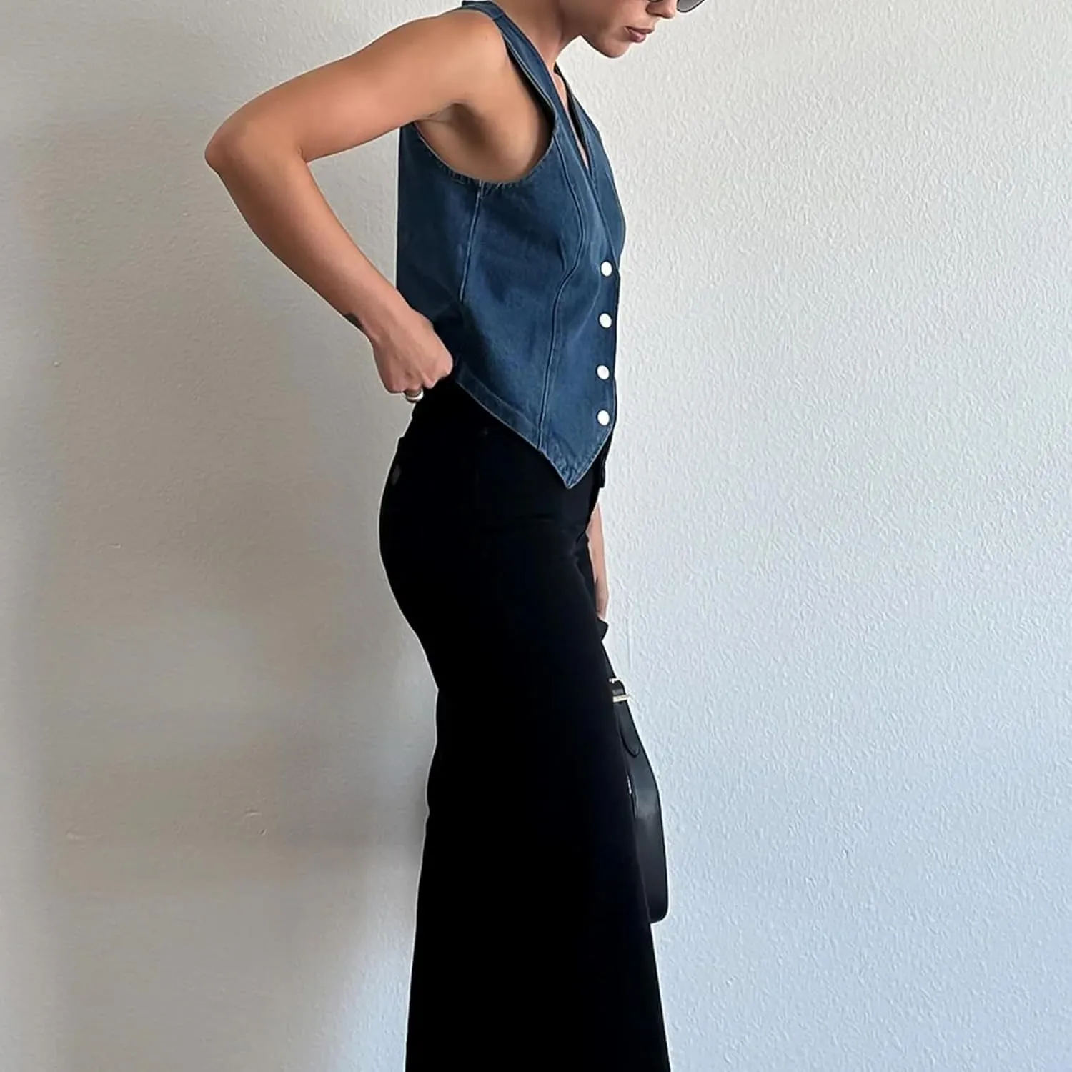 Women Y2K Denim Button Down Vest Vintage Deep V Neck Front Tie-Up Jean Waistcoat Jacket Cropped Tank Tops Streetwear
