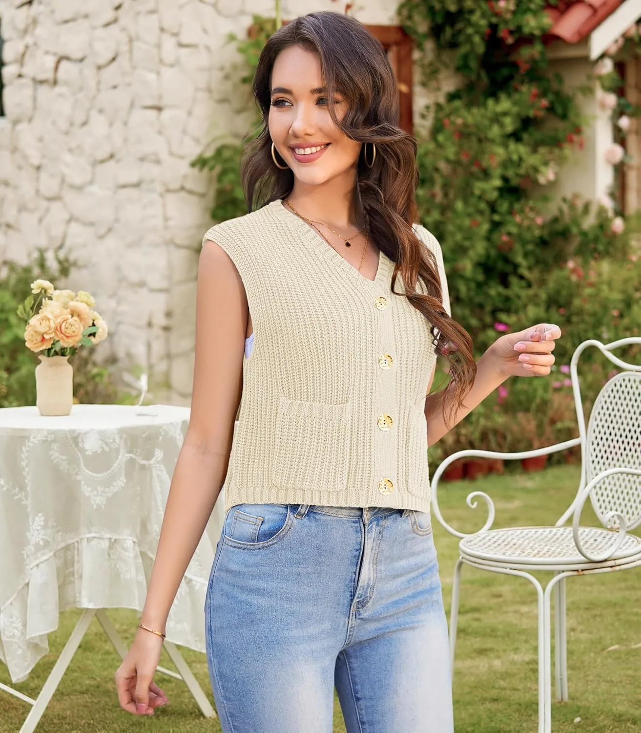 Womens Summer Crop Knit Sweater Vest Sleeveless Button Down Chunky Knit Vest Cardigan with Pockets