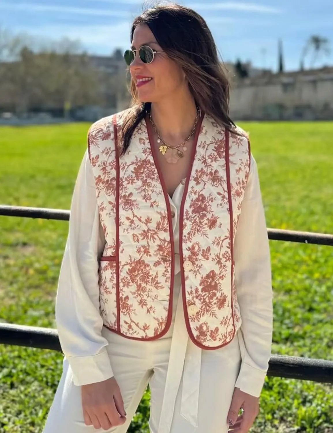 Women's Women's Floral Quilted Puffer Vest Lightweight Sleeveless Open Front Cropped Padded Outwear Vest